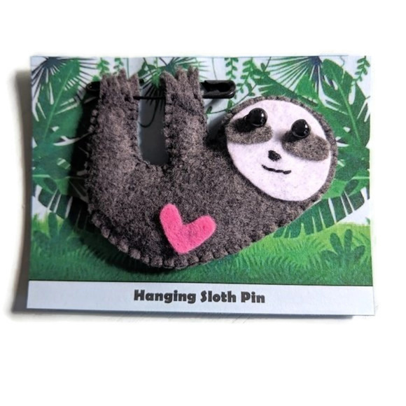 Gray Hanging Sloth Pin / Brooch - Picture 1 of 2